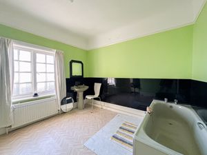 Photo 7- click for photo gallery